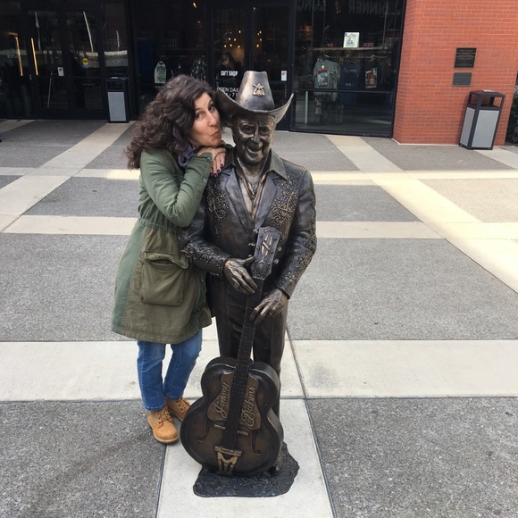 Meet your Posher, Francesca - Picture 7 of 11